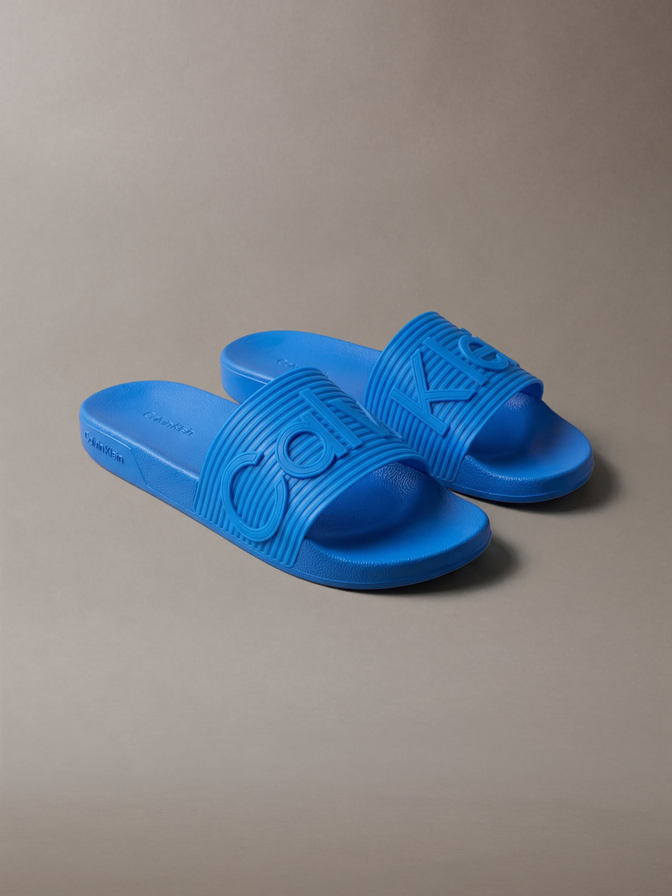 Sandalias con Logo en Textura